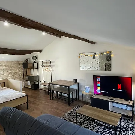 Chez Jean-Yves Et Zoe - Le Saint Andre - Au Calme, Tres Propre, Proche Parkings, Clim Apartment Niort Exterior photo
