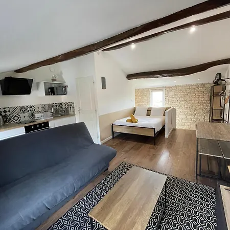 Chez Jean-Yves Et Zoe - Le Saint Andre - Au Calme, Tres Propre, Proche Parkings, Clim Apartment Niort Exterior photo