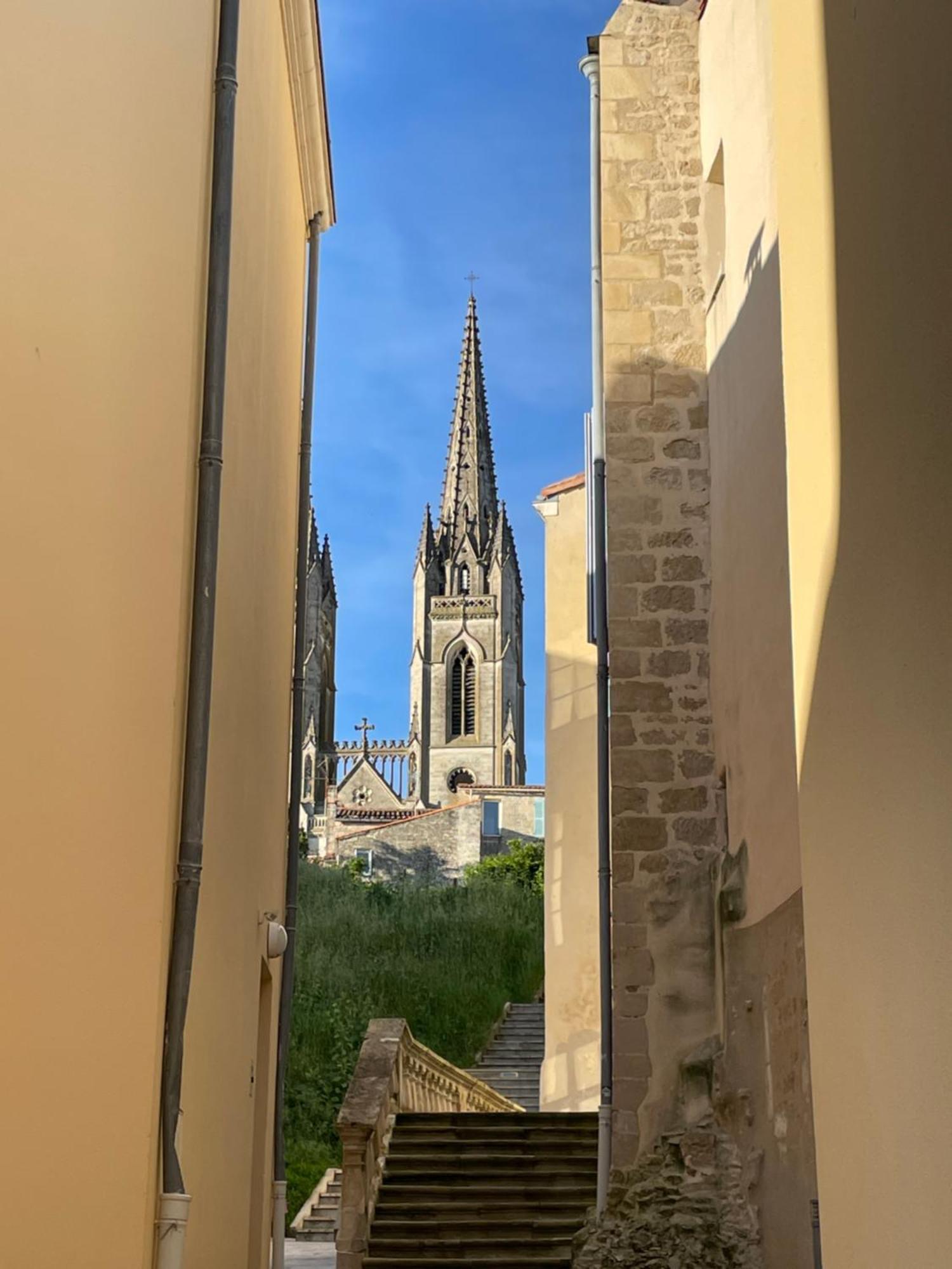 Apartment Chez Jean-yves Et Zoe - Le Saint Andre - Au Calme, Tres Propre, Proche Parkings, Clim