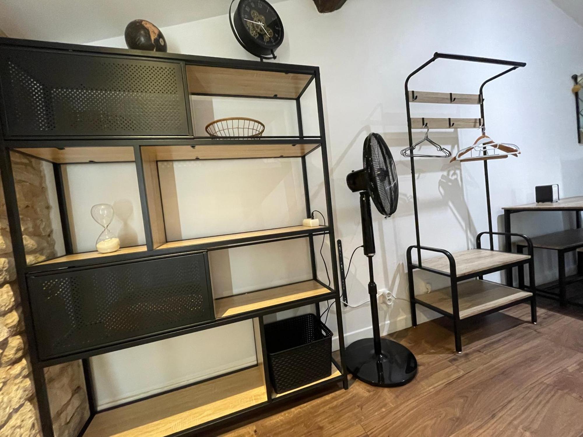 Apartment Chez Jean-yves Et Zoe - Le Saint Andre - Au Calme, Tres Propre, Proche Parkings, Clim *