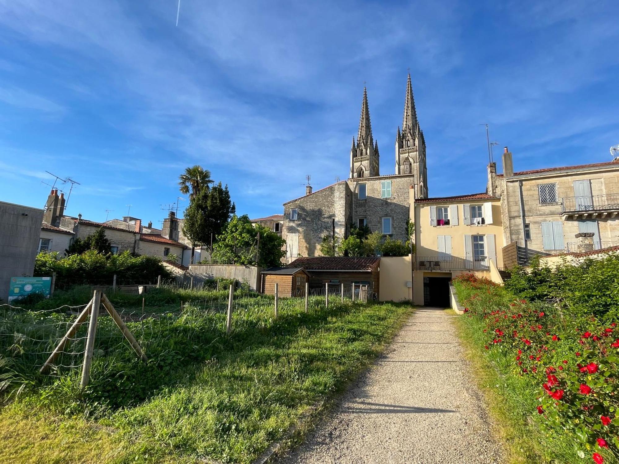 Chez Jean-yves Et Zoe - Le Saint Andre - Au Calme, Tres Propre, Proche Parkings, Clim